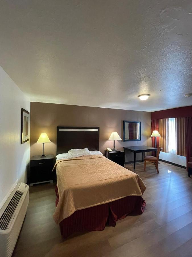 Budget Inn Принстон Экстерьер фото