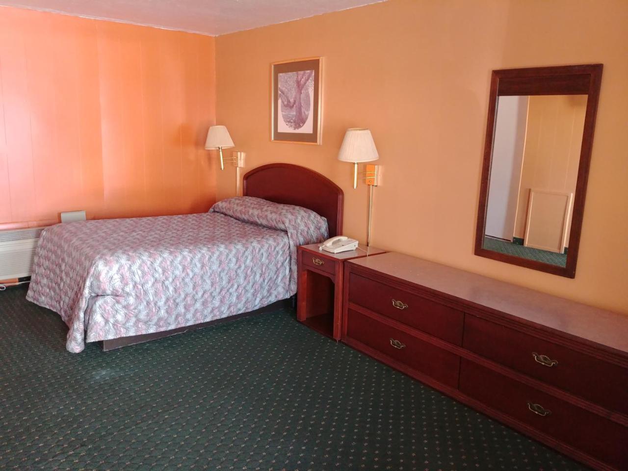 Budget Inn Принстон Экстерьер фото